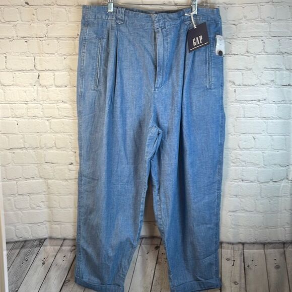 Gap Women’s Capri Pants, the archive reissue, 90’s, Size 33 with rolled hem, - Picture 1 of 8